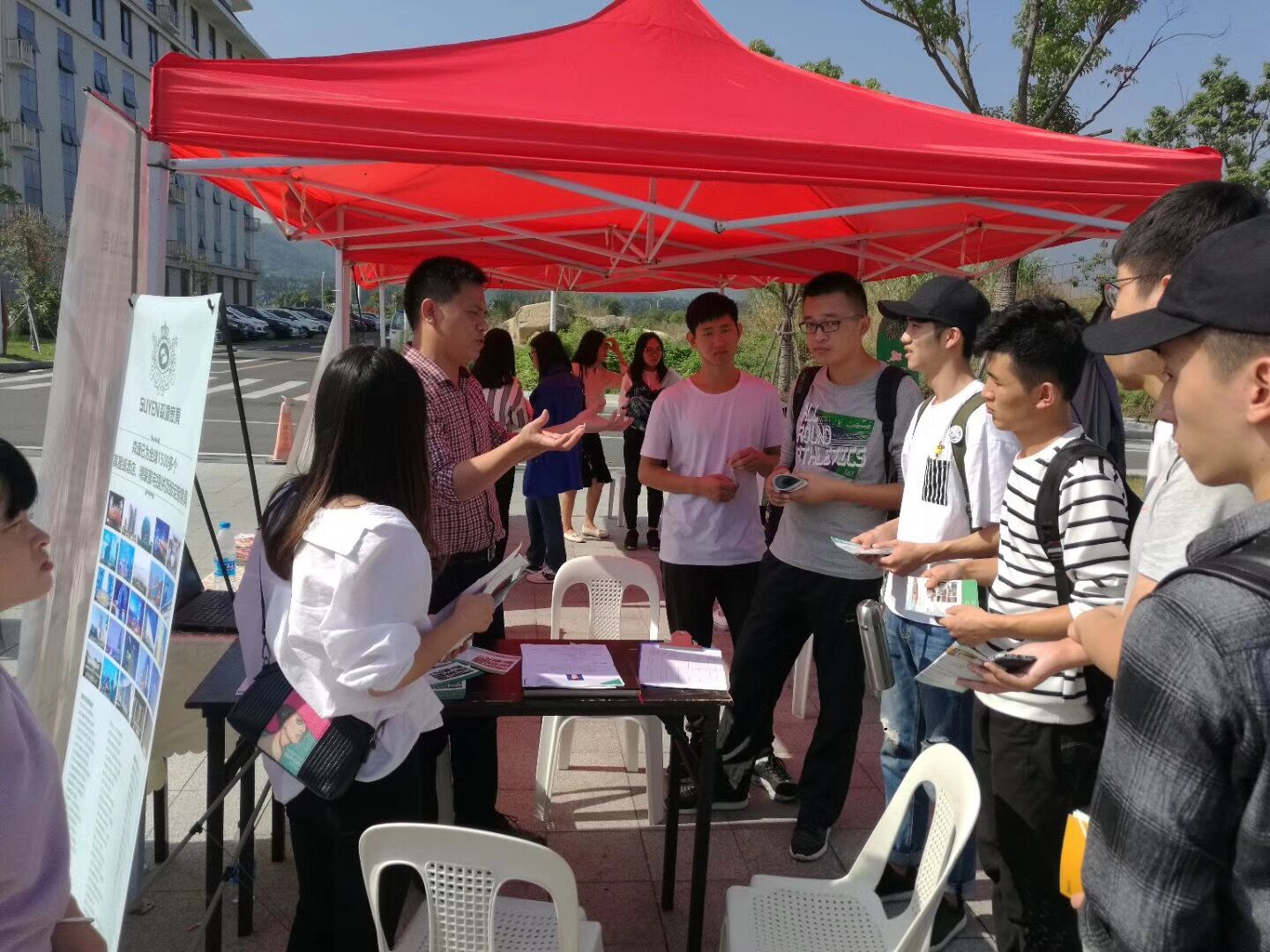 森源家具+福建農(nóng)林大學(xué)達(dá)成產(chǎn)學(xué)研戰(zhàn)略合作協(xié)議 森源家具+福建農(nóng)林大學(xué)達(dá)成產(chǎn)學(xué)研戰(zhàn)略合作協(xié)議